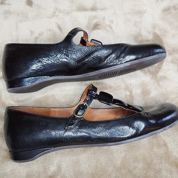 Chie Mihara Black Loafers - Picture 2 of 7